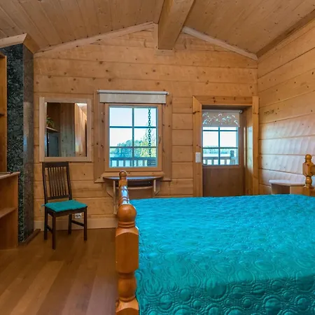 Pyoeriaeinen By Interhome Pihlajaniemi