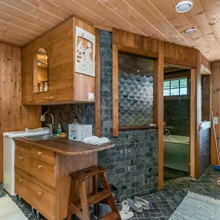 Pyoeriaeinen By Interhome Holiday home