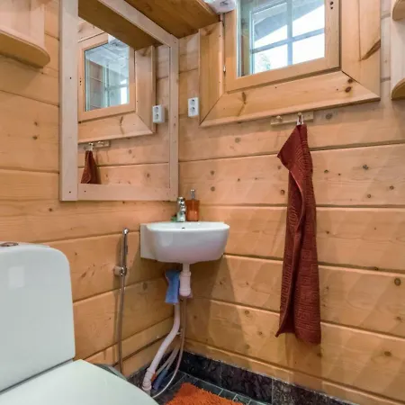 Pyoeriaeinen By Interhome Pihlajaniemi